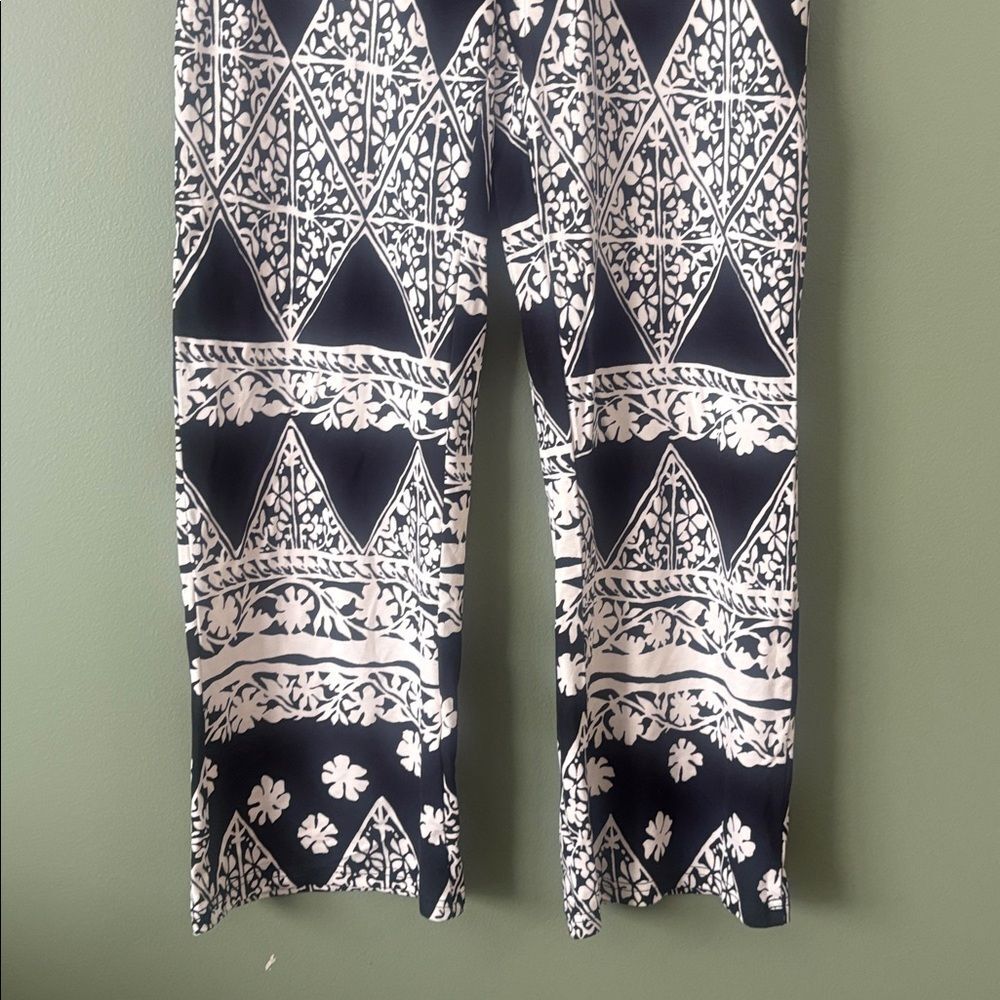 Tori Richard Honolulu Black Ivory Tropical Printed Pull On Flare Pants Sz S - Picture 3 of 7